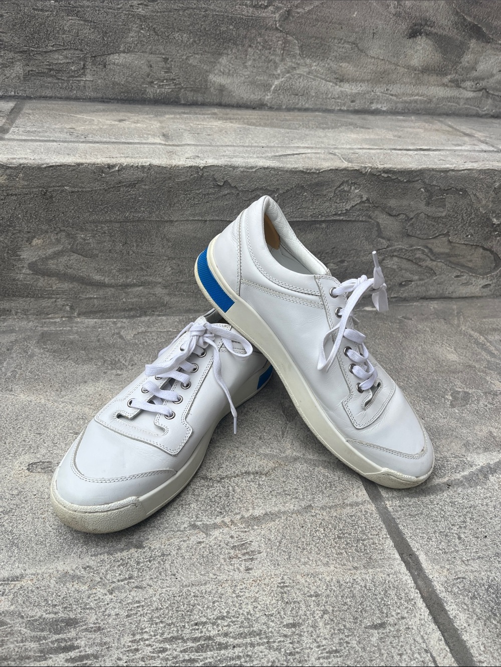 Louis Vuitton White Leather Sneakers with Blue Heel Detail